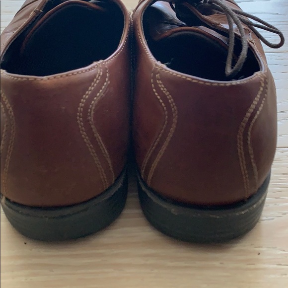 Men Johnston & Murphy cap toe dress shoes - Picture 4 of 7